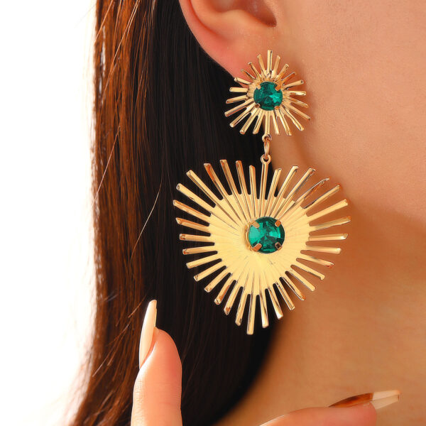 Bohemian Sunflower Heart-shaped Earrings With Rhinestone Exaggerated Personality Love Earrings For Women Valentine's Day Jewelry - Image 3