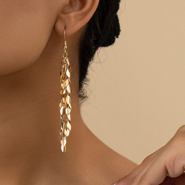 Alloy Leaf-shaped Earring Light Luxury Ins Advanced Sense - Image 3