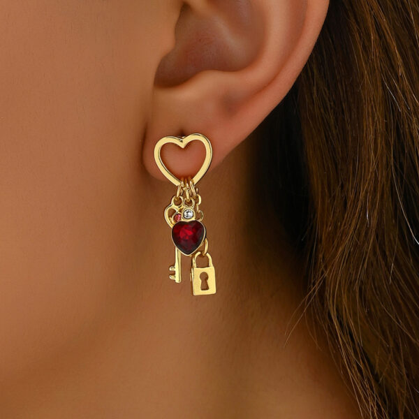 Valentine's Day Gift Luxury Love Earrings With Rhine Stone Lock Series Diamond Lock-shaped Special-interest Earrings For Women - Image 6