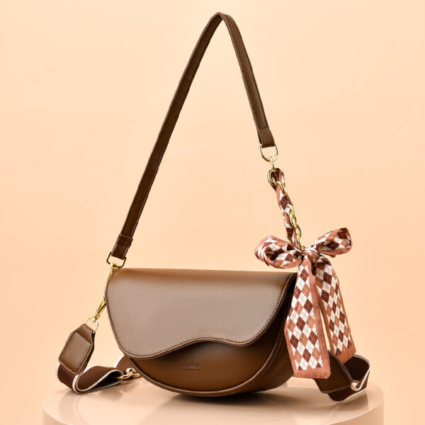 Special Interest Light Luxury Fashion Underarm Saddle Bag - Image 7